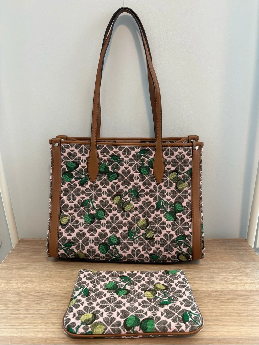 Kate Spade Cherry Spade Travel Tote & Pouch Set NWOT - Picture 2 of 9